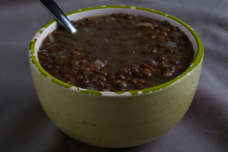 Linzensoep met laurier