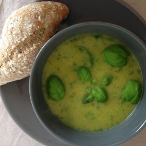 Soep aardappel pastinaak broccoli