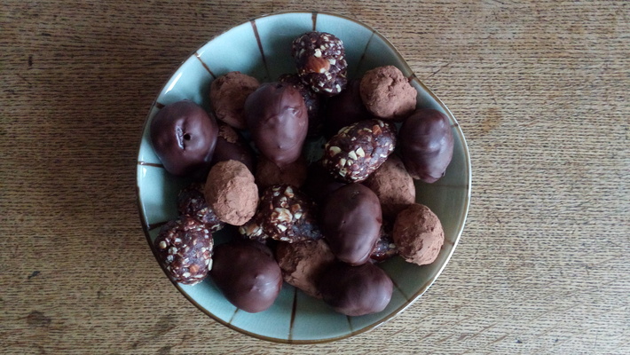 Dadel-notenpaaseitjes