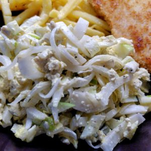 Frisse witlofsalade met ei