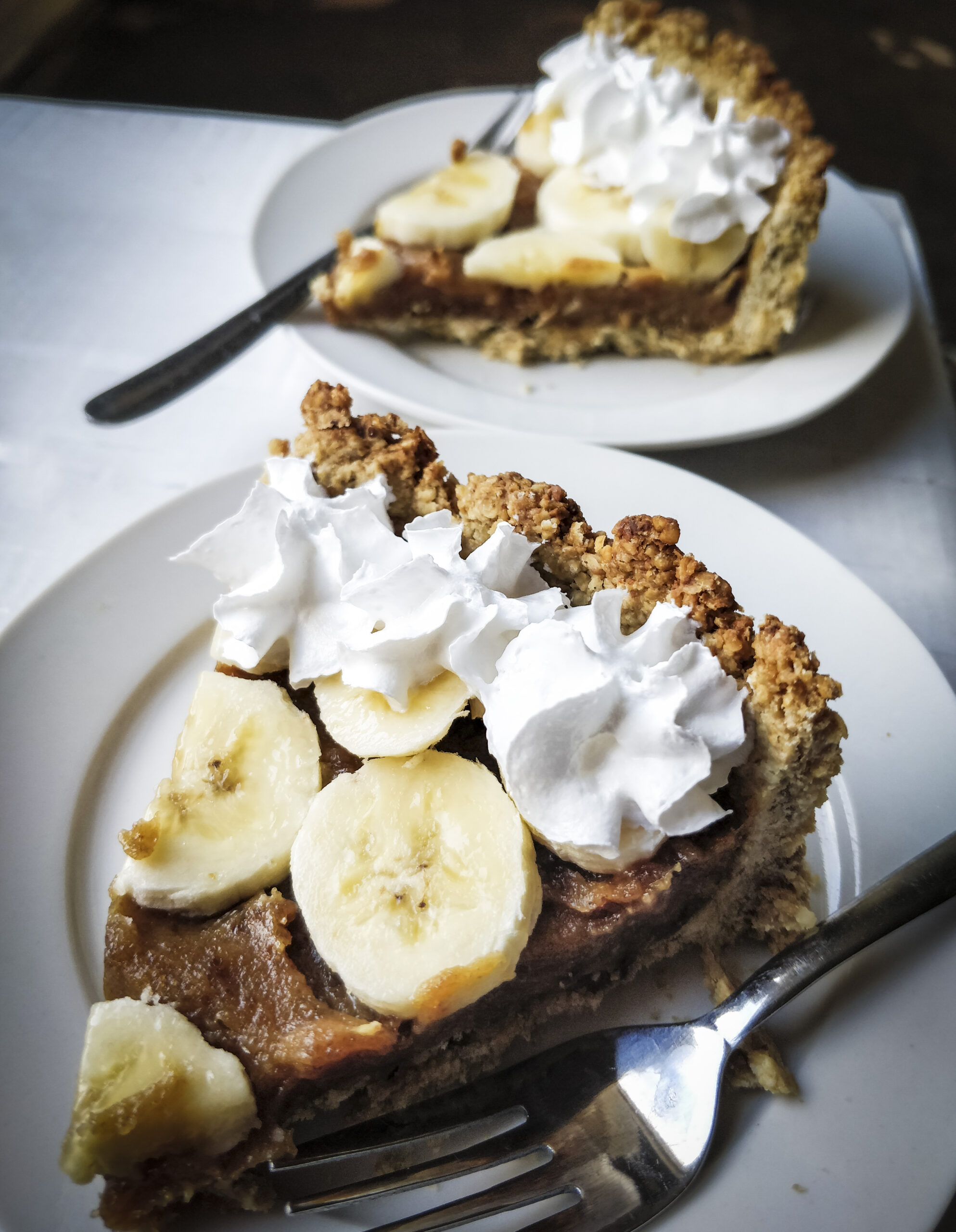 Glutenvrije banaan-karameltaart