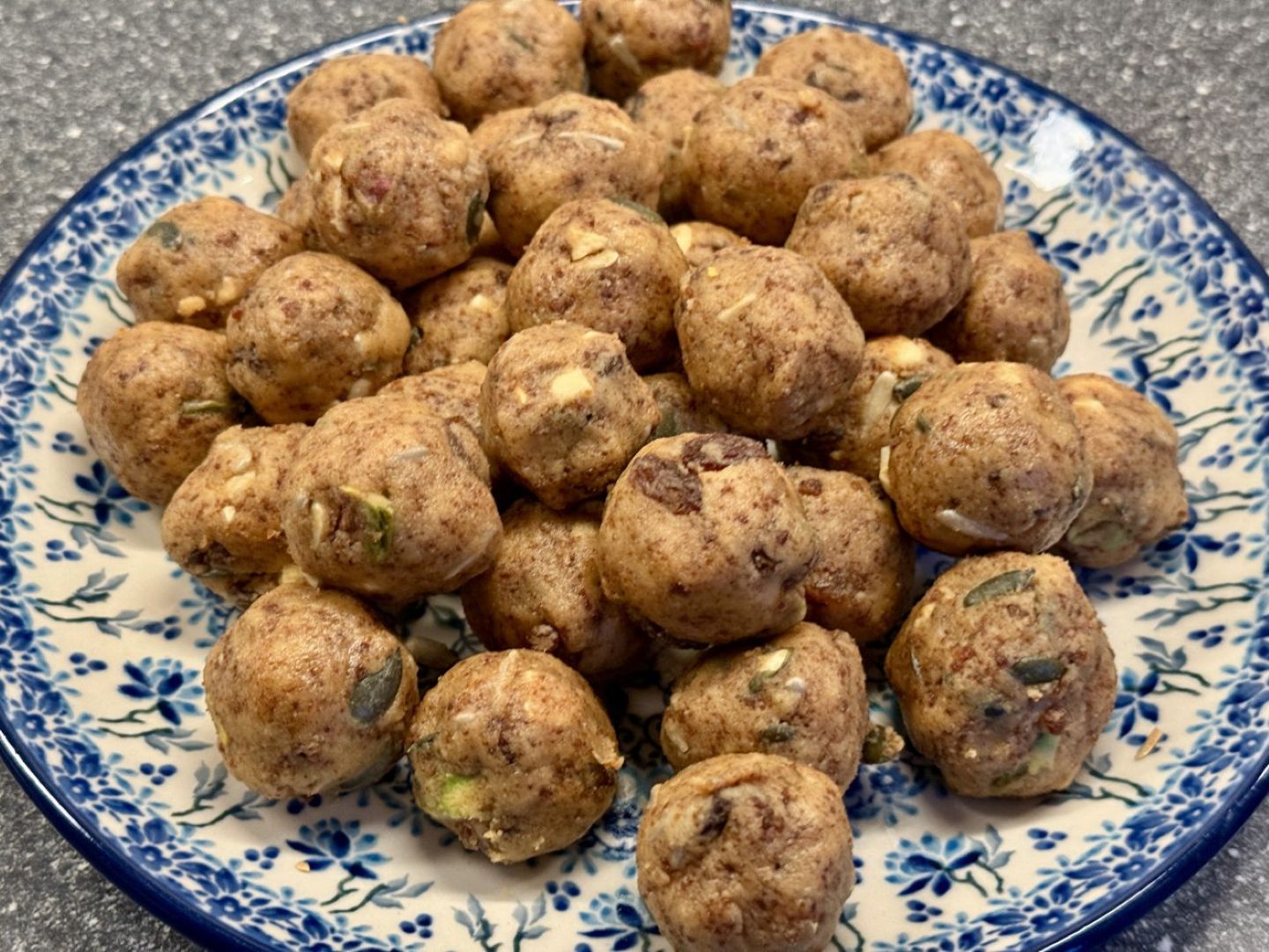 Sattu ladoo
